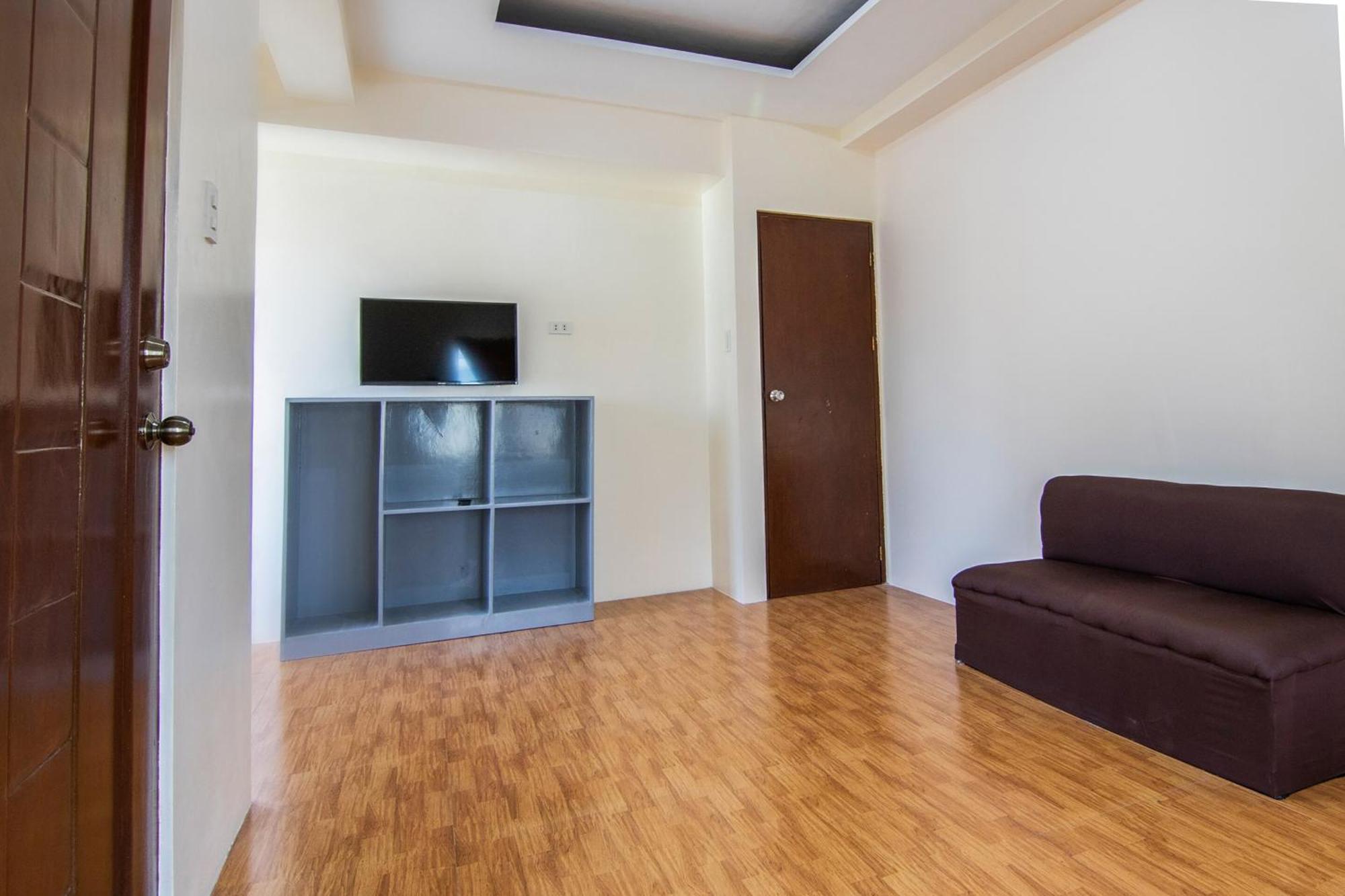 Oyo 431 Apollo 11 Apartelle Pasay Bagian luar foto