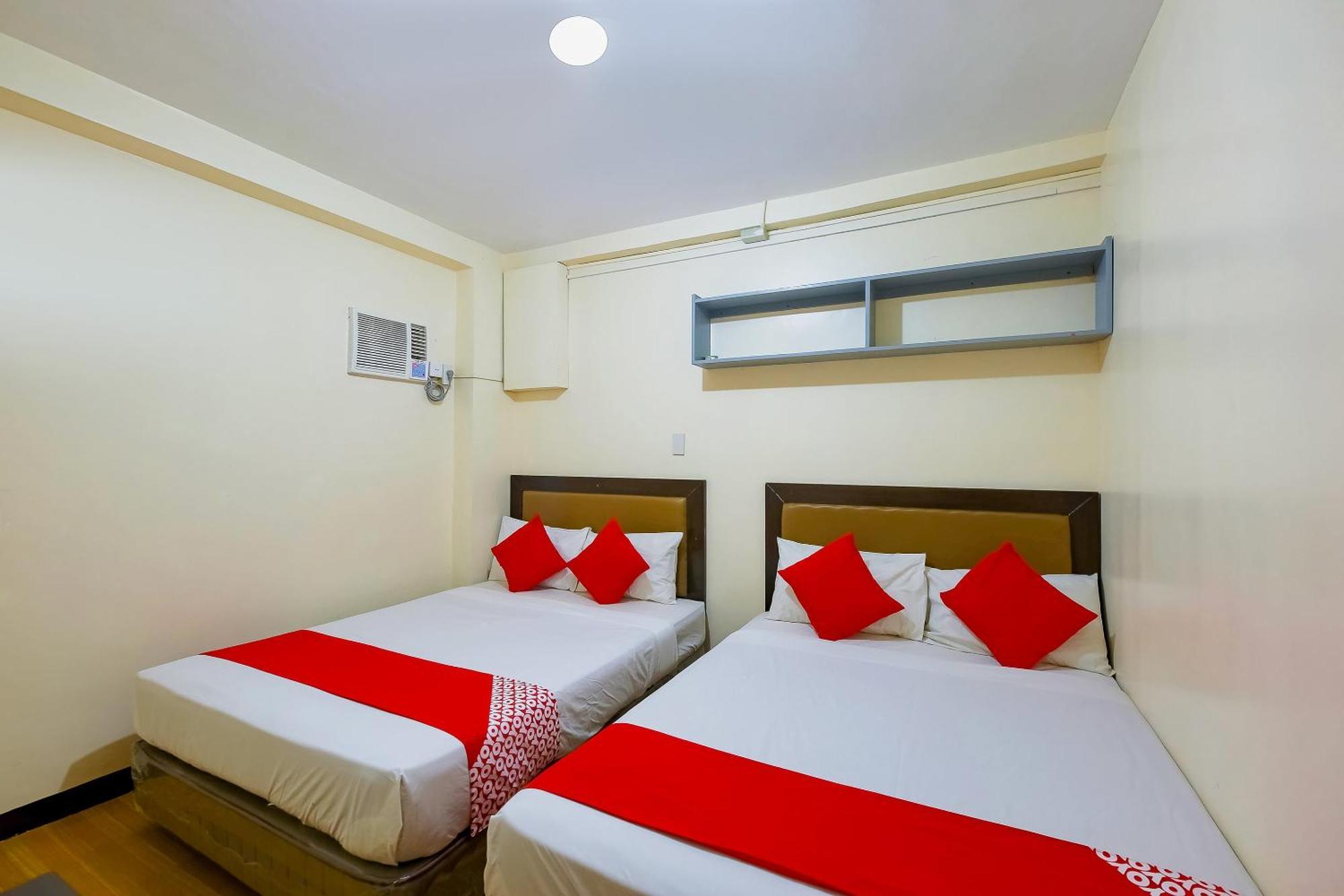 Oyo 431 Apollo 11 Apartelle Pasay Bagian luar foto