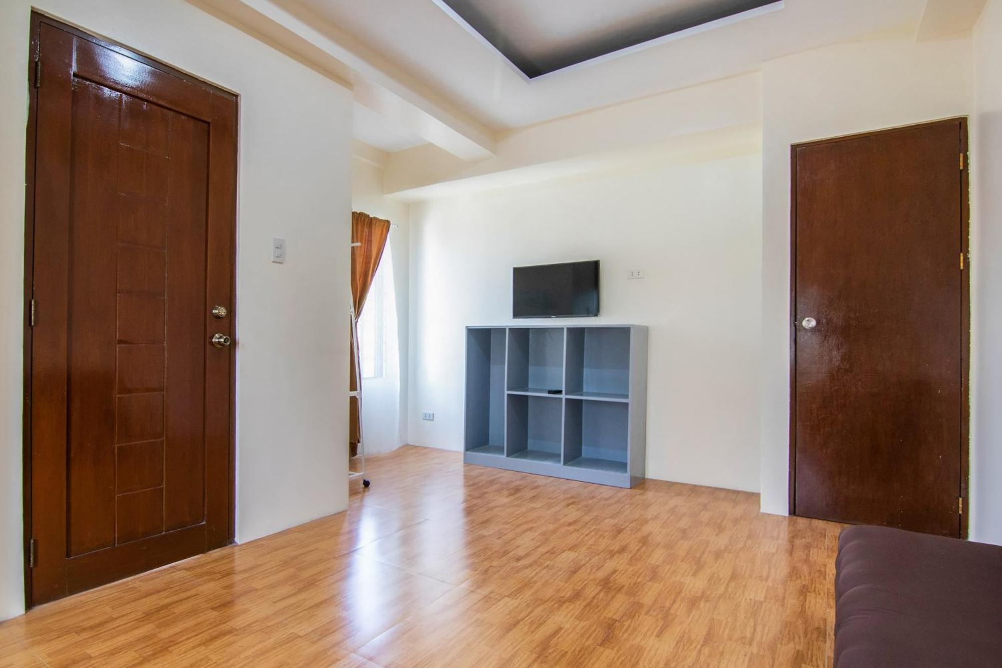Oyo 431 Apollo 11 Apartelle Pasay Bagian luar foto