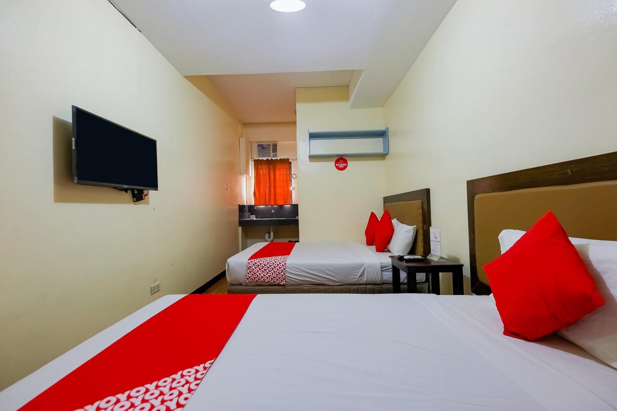 Oyo 431 Apollo 11 Apartelle Pasay Bagian luar foto