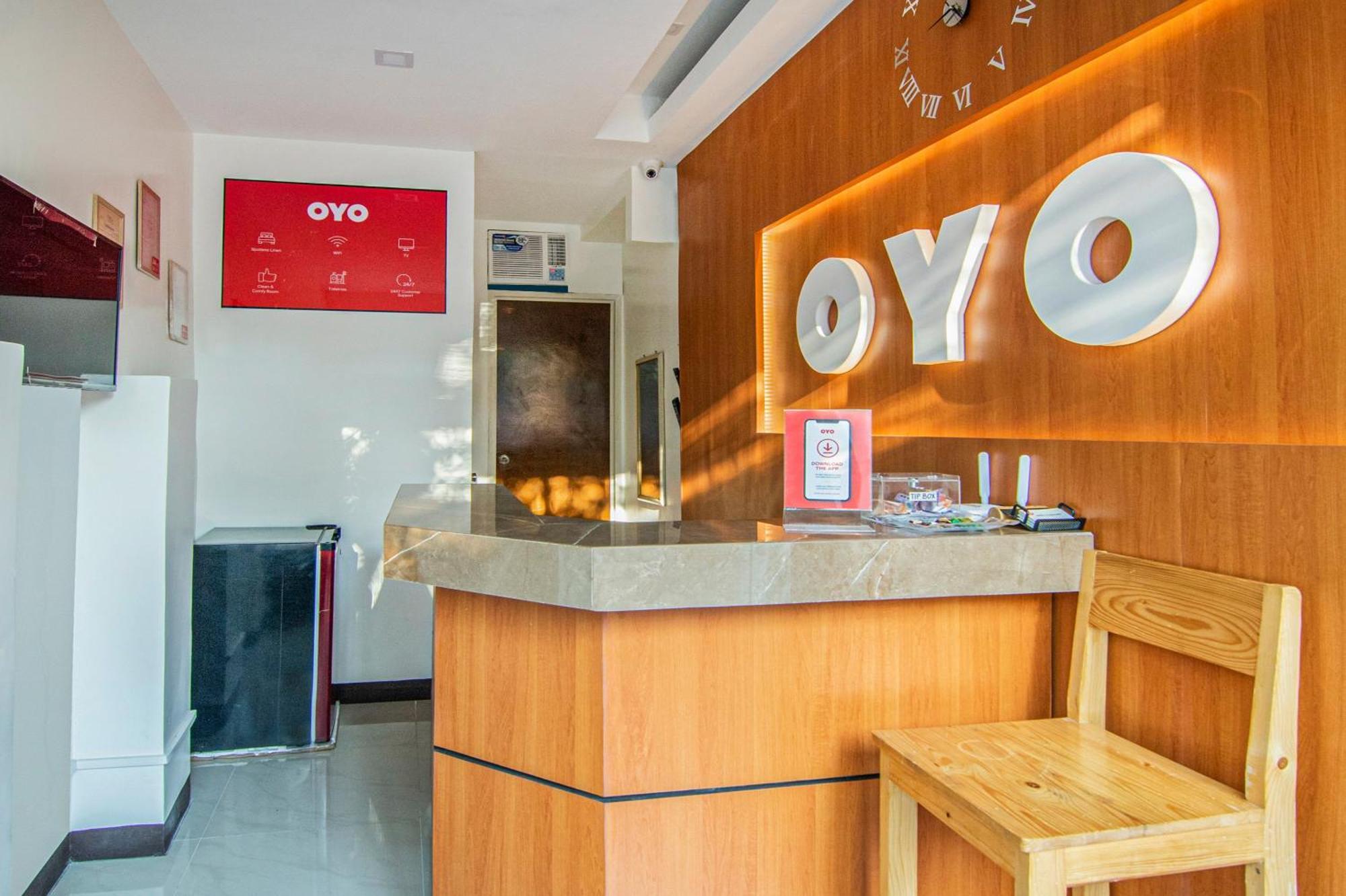 Oyo 431 Apollo 11 Apartelle Pasay Bagian luar foto