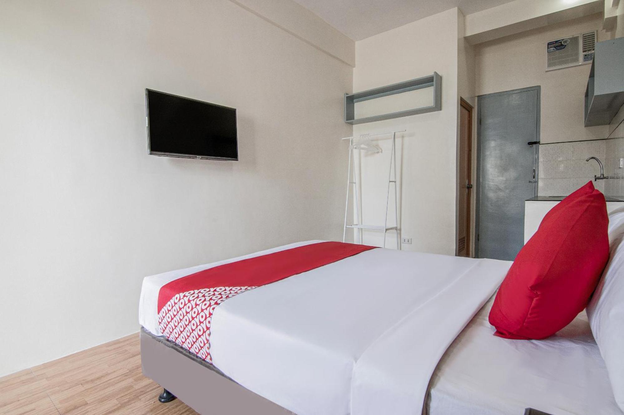 Oyo 431 Apollo 11 Apartelle Pasay Bagian luar foto