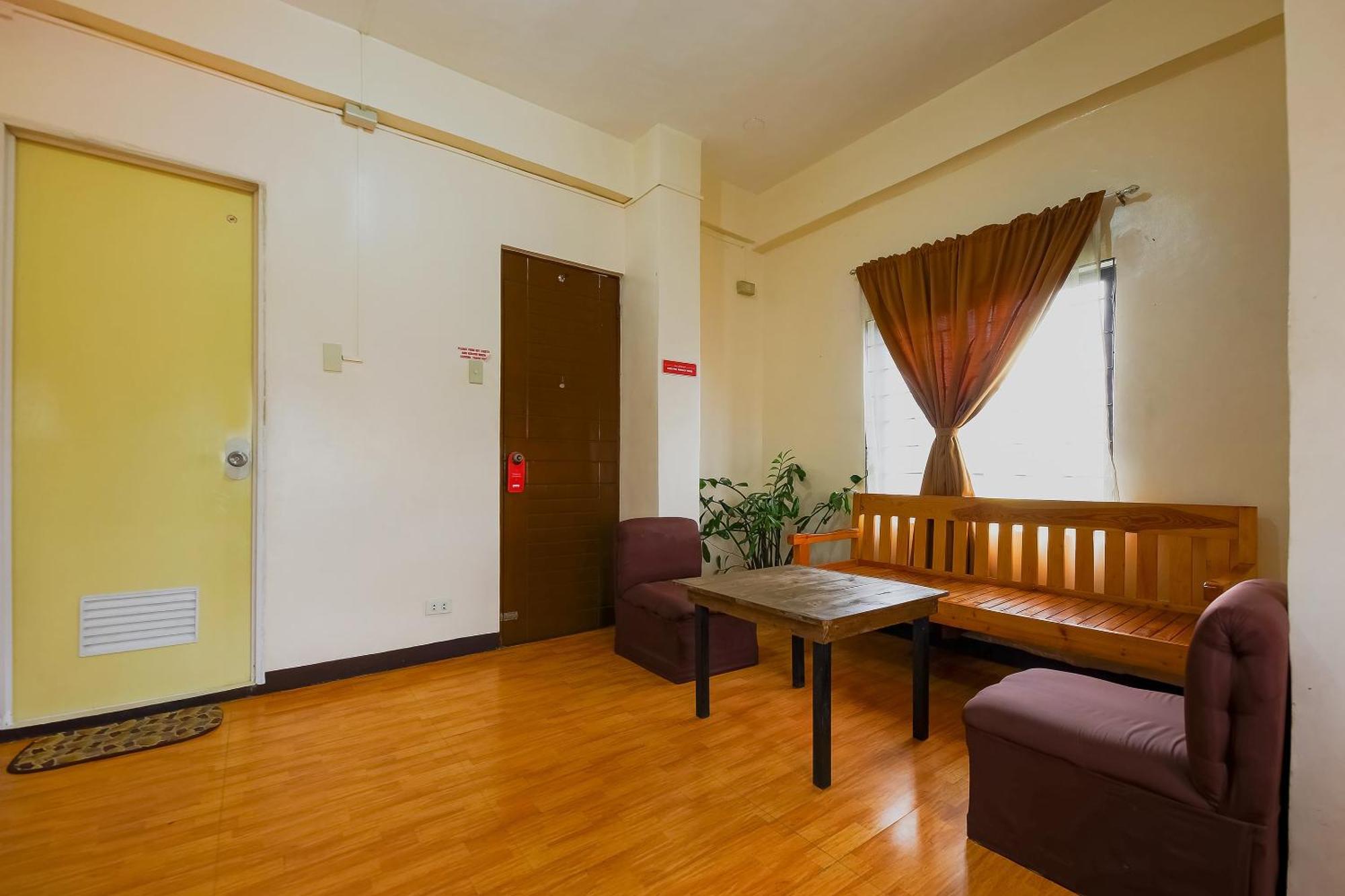 Oyo 431 Apollo 11 Apartelle Pasay Bagian luar foto